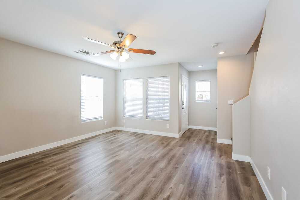 7249 Huckaby Ave - Photo 5 of 17