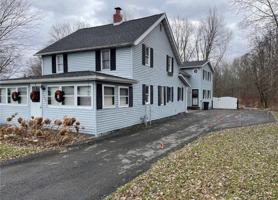 featured image of 7292 Lakeshore Road