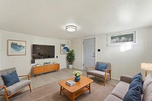 featured image of 303 Northeast Ash Avenue #B