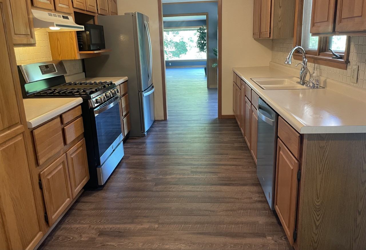 2216 Orwell Ct N #NA - Photo 5 of 25