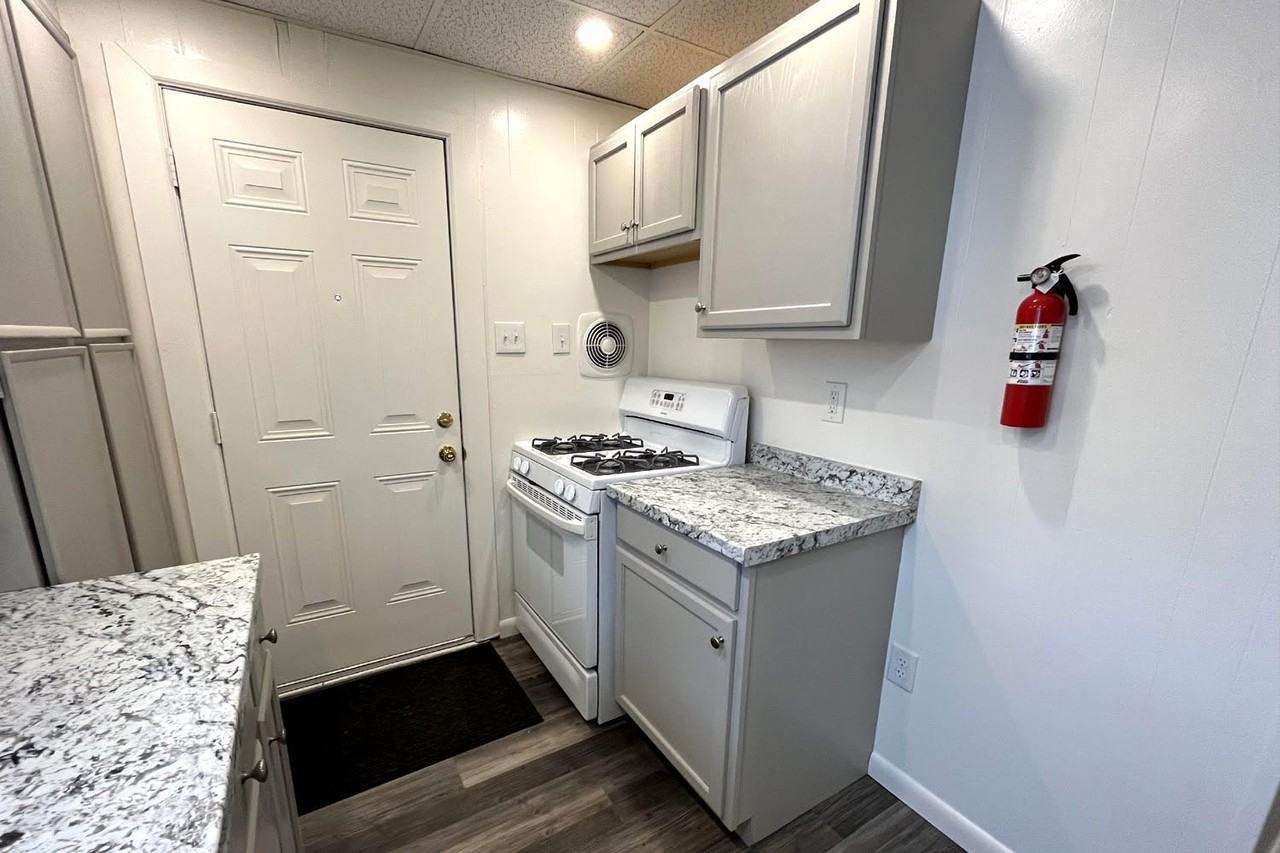 452 West Philadelphia Street #1 - Photo 3 of 18