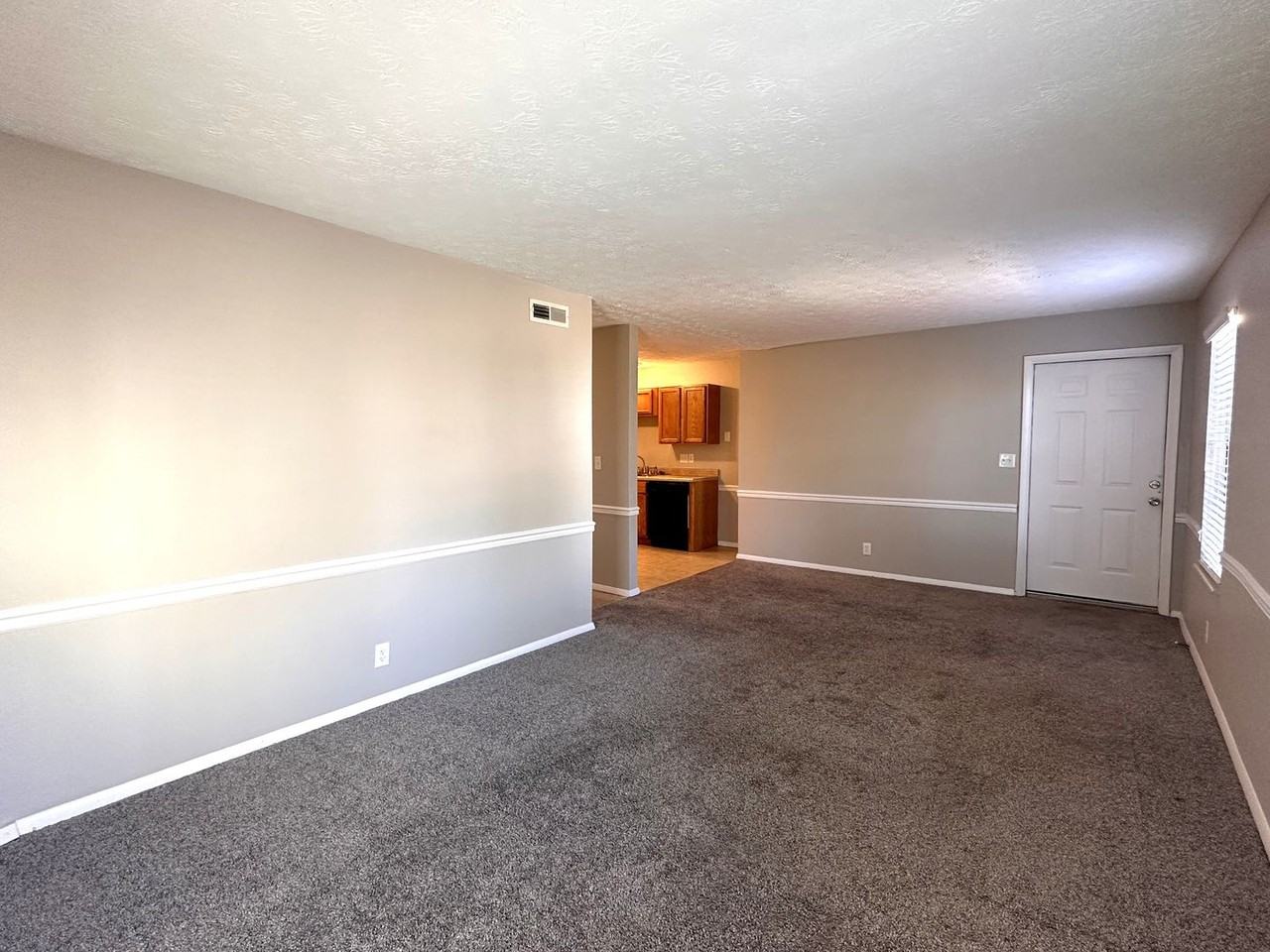 Breckenridge Apartment Homes - Photo 7 of 24