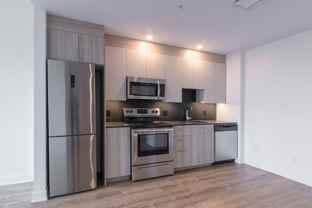 30 Saint Joseph Boulevard Est - Photo 1 of 1