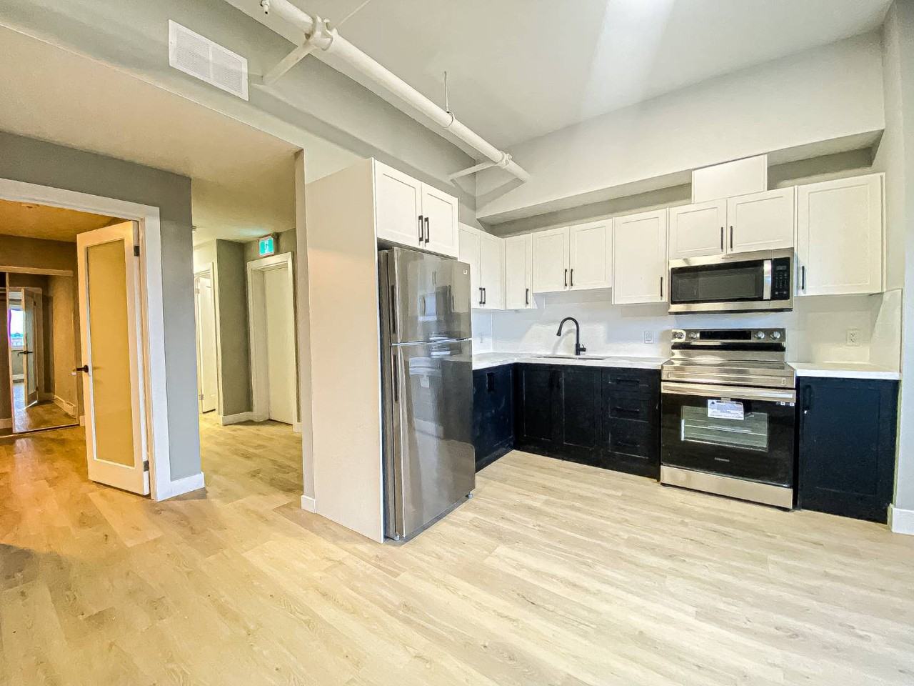 51 King Street East - Photo 2 of 20