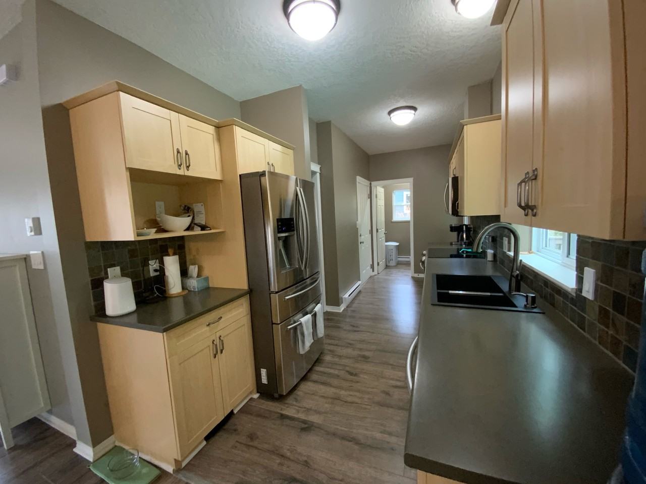 936 Starling Pl #MAIN - Photo 4 of 20