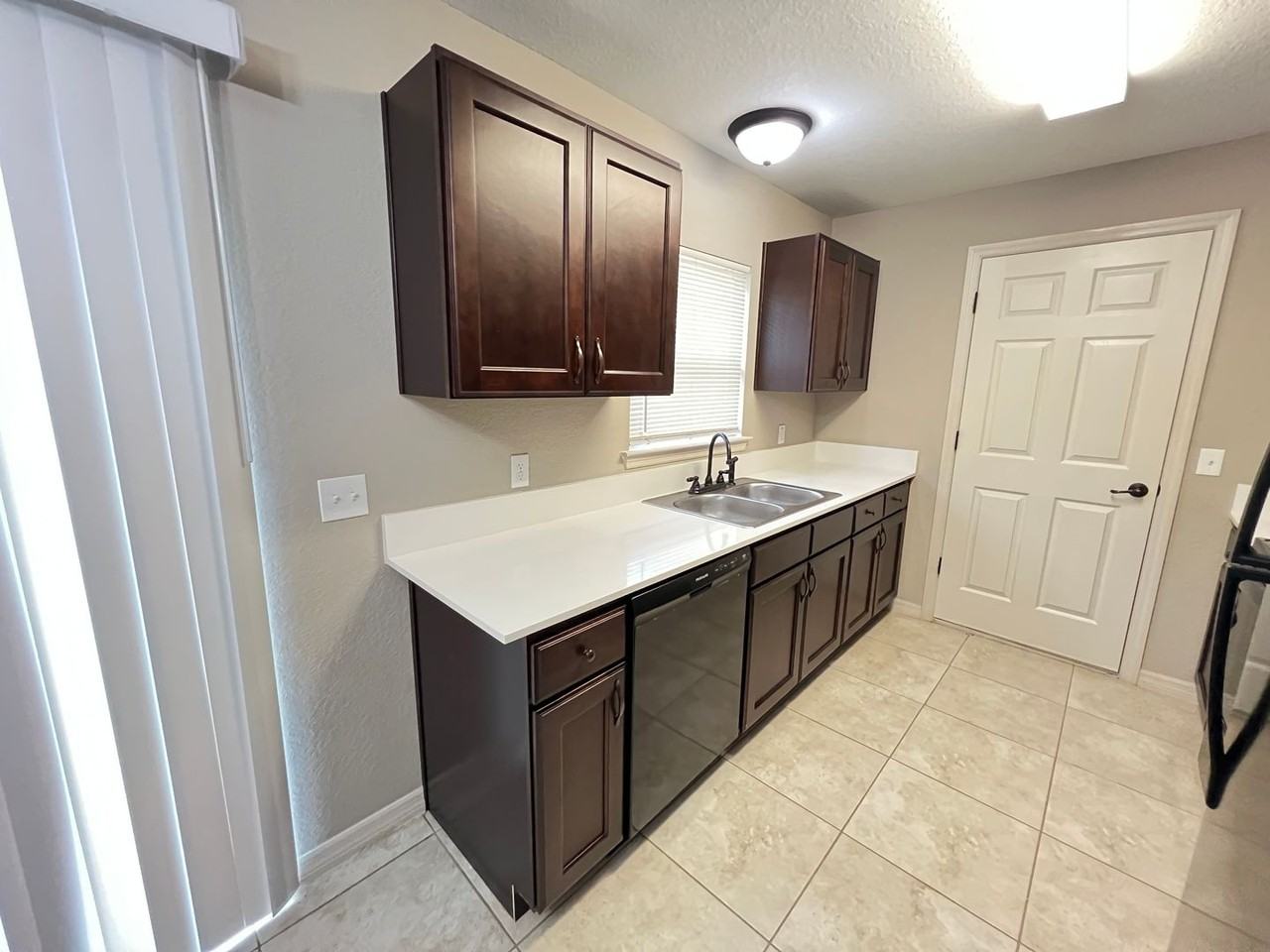 22 Locust Loop Crse - Photo 3 of 20