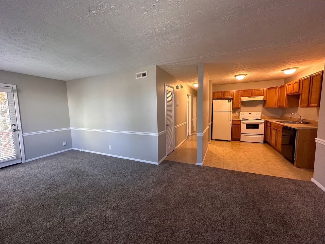 Breckenridge Apartment Homes - Photo 7 of 41