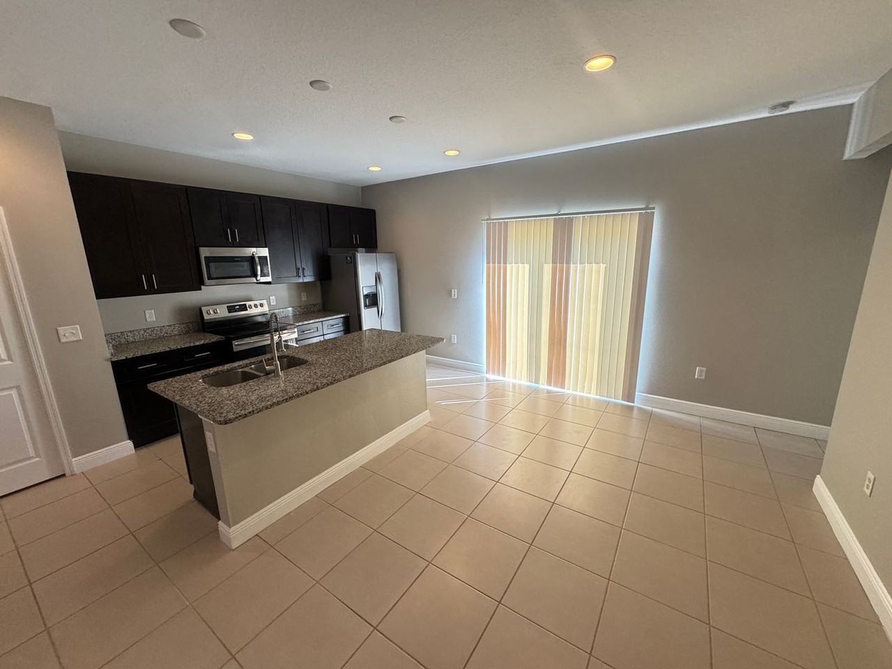 1417 Swan Court - Photo 3 of 16