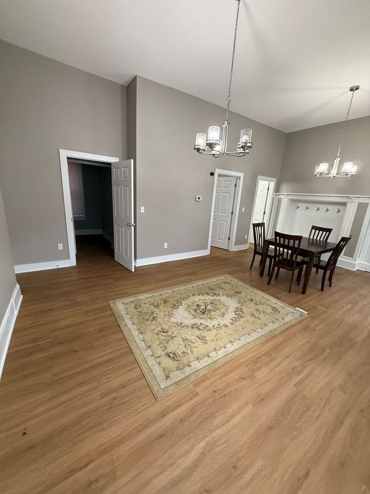 2100 W National Ave - Photo 5 of 18