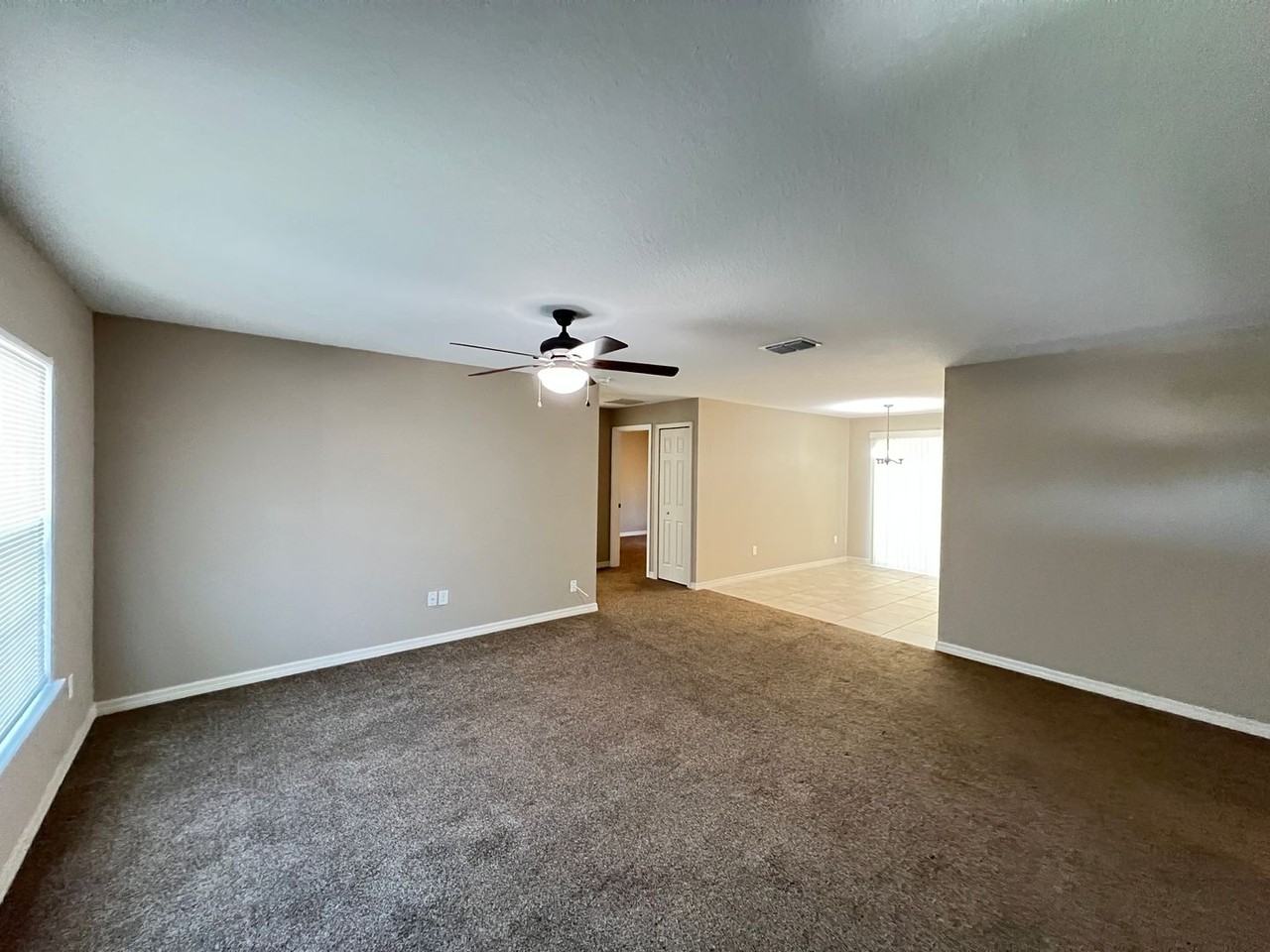 16147 Southwest 17th Avenue - Photo 6 of 23