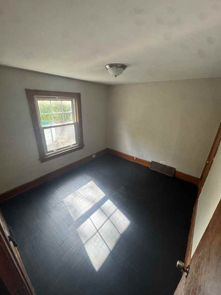 9520 Marah Ave - Photo 4 of 17