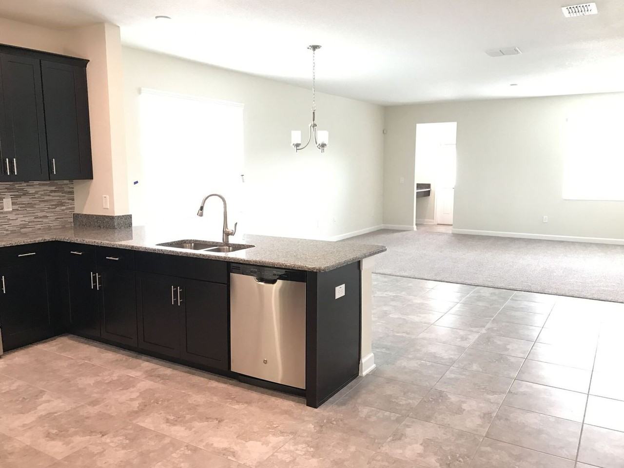 9869 Pecan Hickory Way - Photo 5 of 29