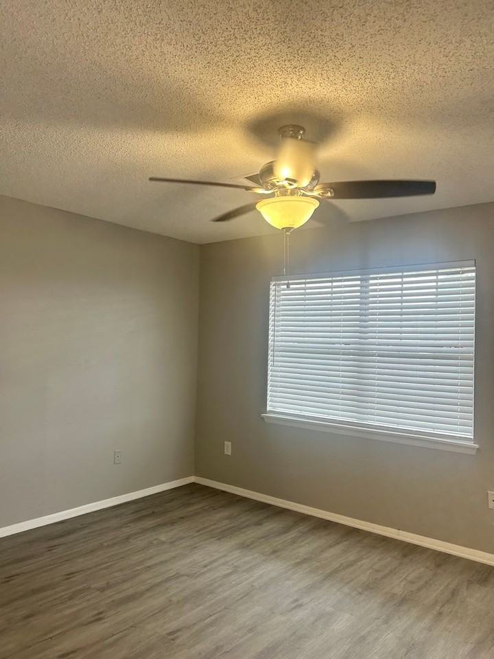 4625 Southwest I Avenue - Photo 2 of 11