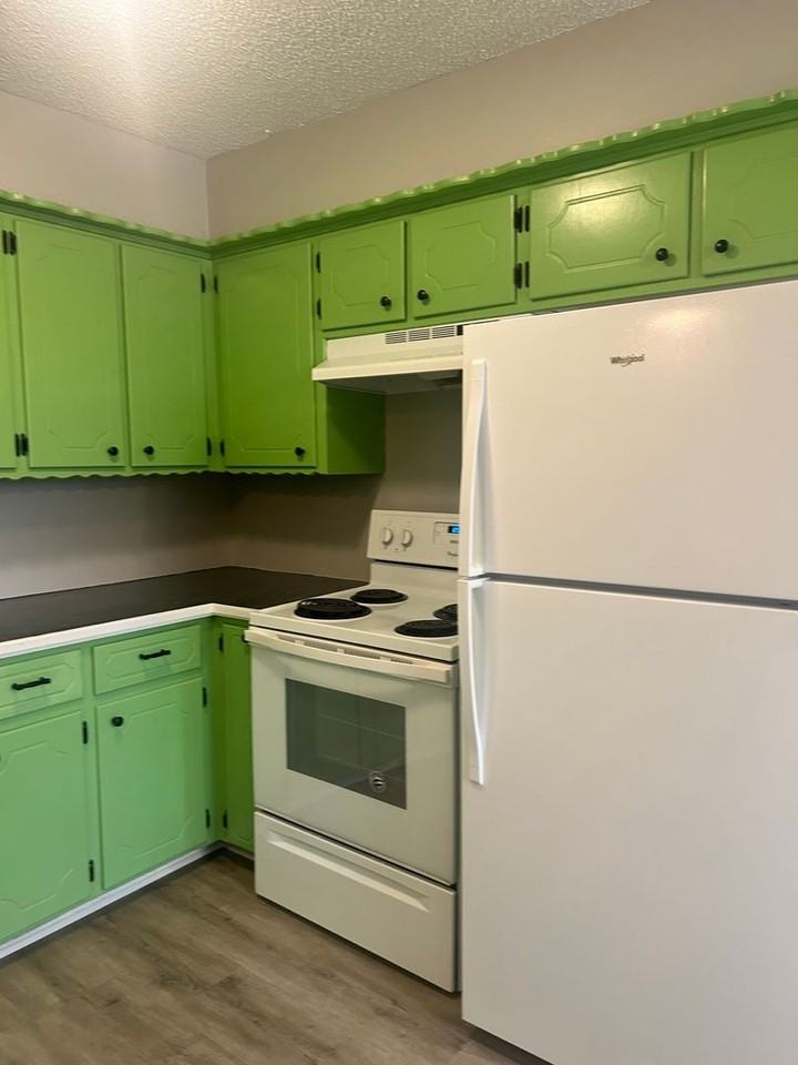 4625 Southwest I Avenue - Photo 5 of 11