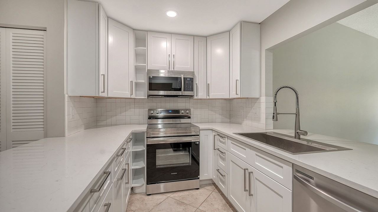 3711 Pinecone Ct - Photo 7 of 26