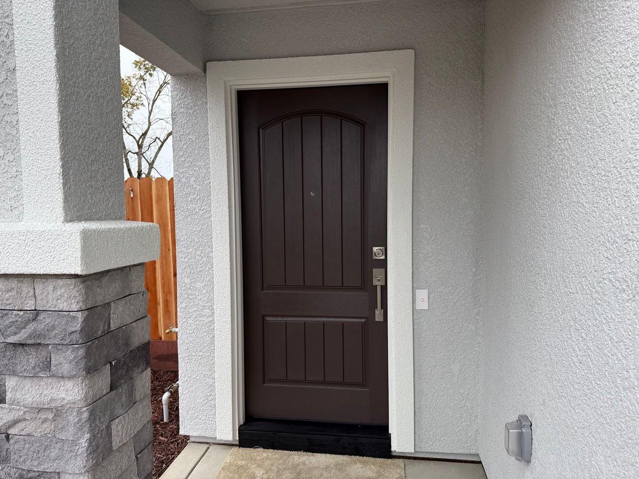 404 Lemongrass Street - Photo 3 of 38