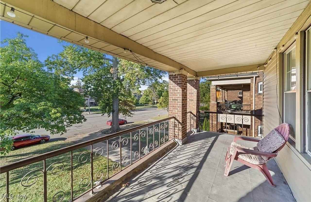 14724 Clifton Blvd #2 - Photo 4 of 21