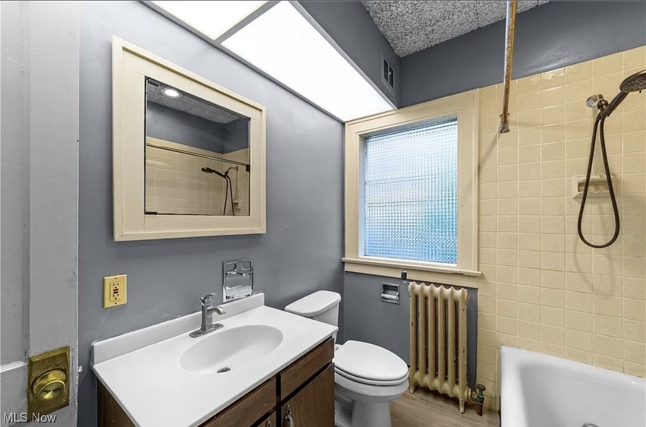 14724 Clifton Blvd #2 - Photo 7 of 21