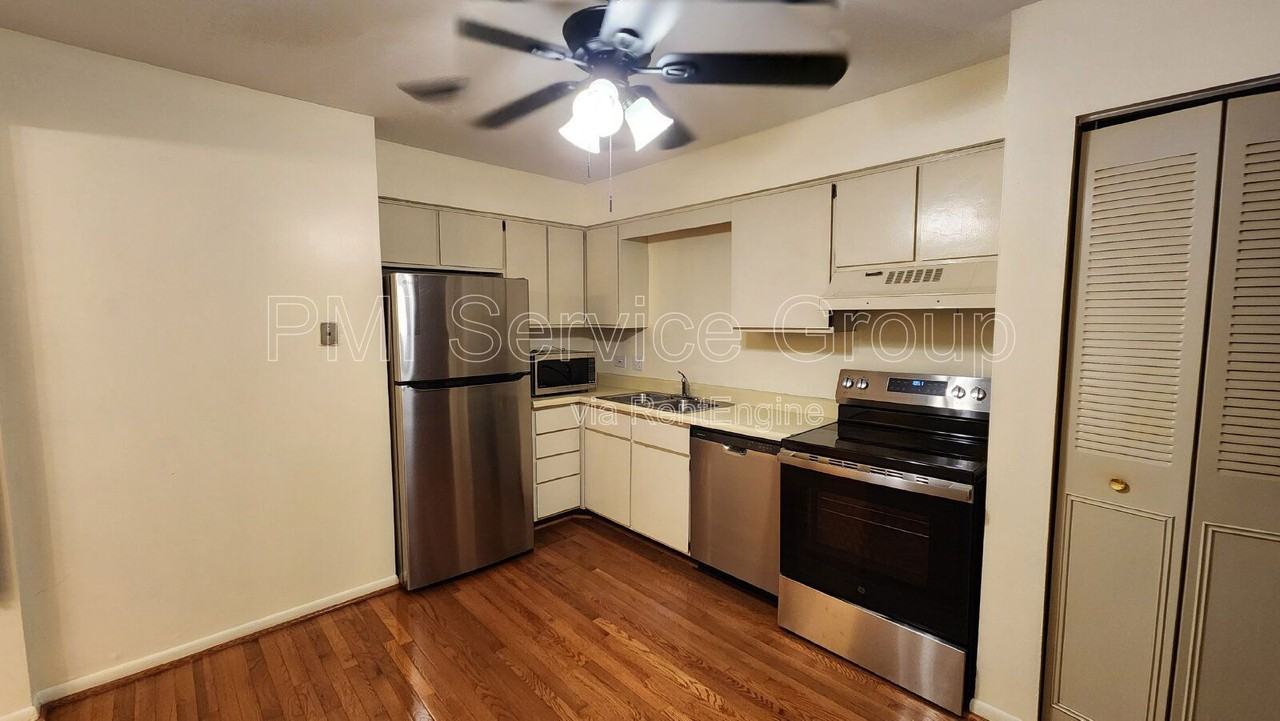 2331 Ogden Ave #10 - Photo 3 of 25