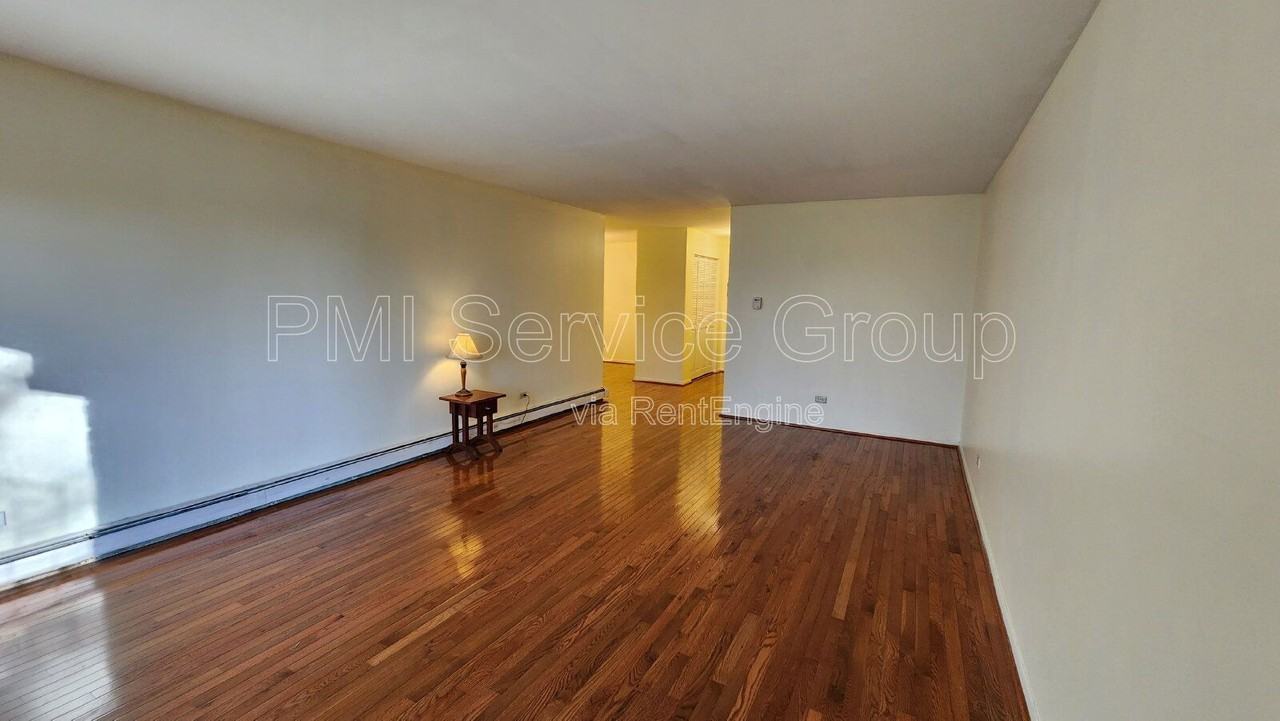 2331 Ogden Ave #10 - Photo 7 of 25