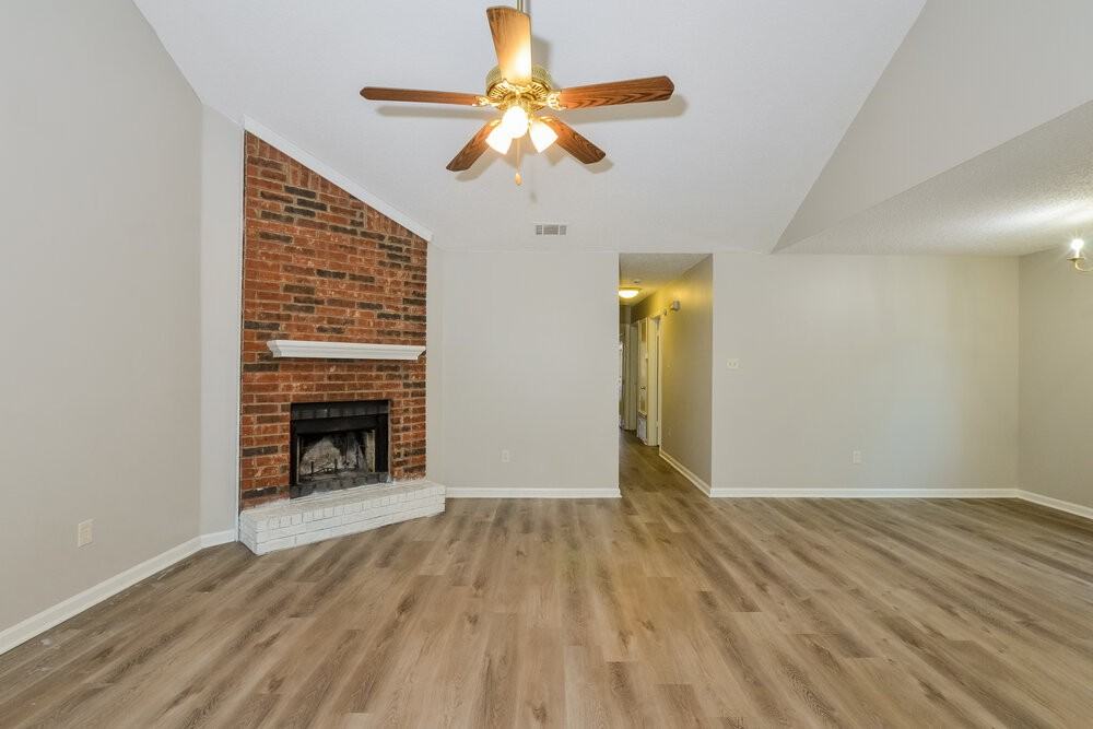 6597 Sungate Dr S - Photo 4 of 16