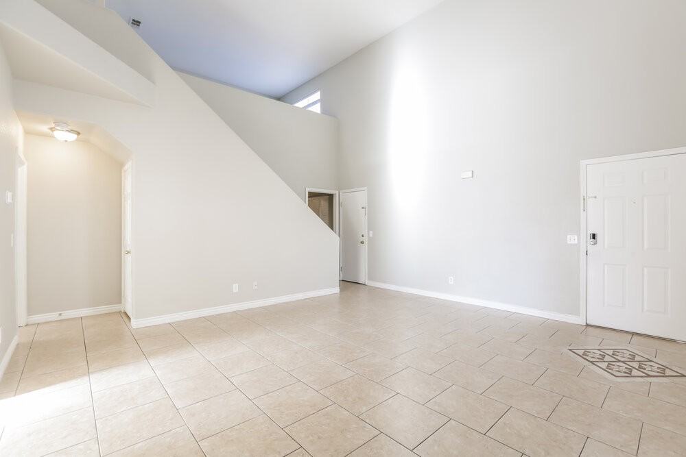 7533 Hickory Hills Dr - Photo 5 of 17