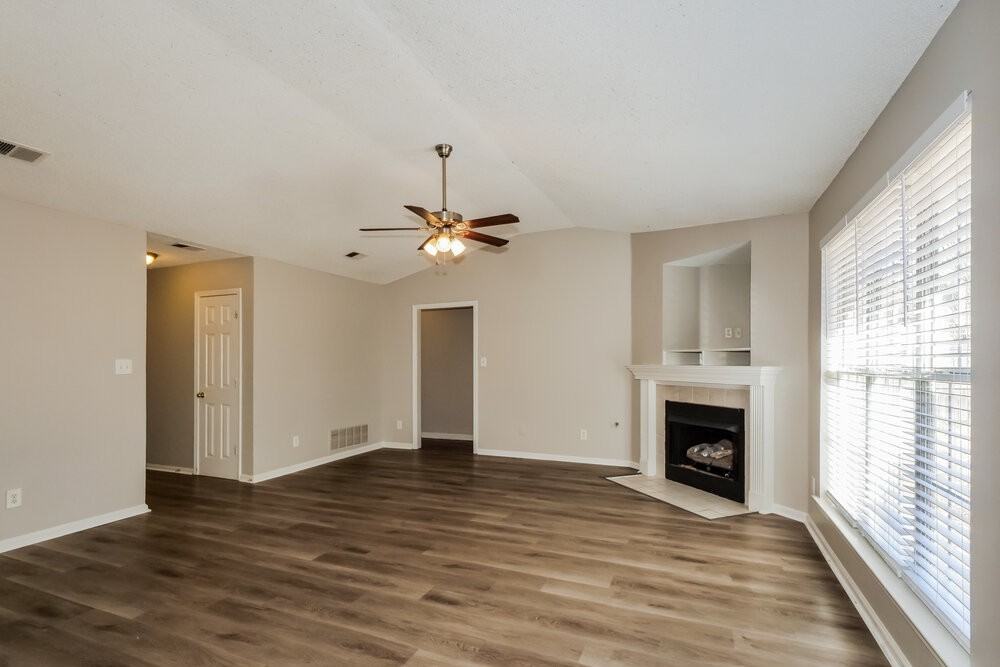 11625 Belle Manor Dr - Photo 6 of 17