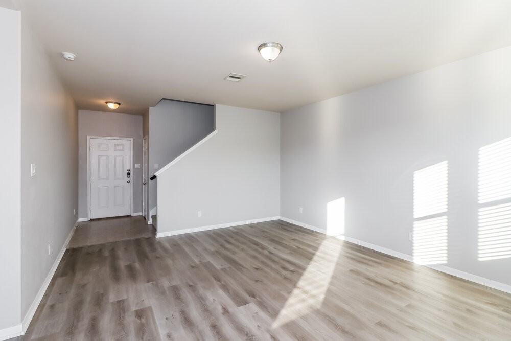 3319 Allington Ct - Photo 6 of 17