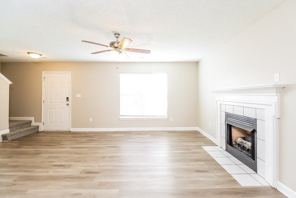 4834 Hopewood Ln - Photo 5 of 17