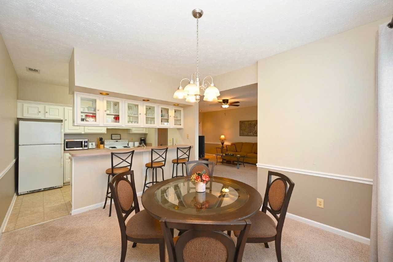 910 Churchill Xing - Photo 7 of 38