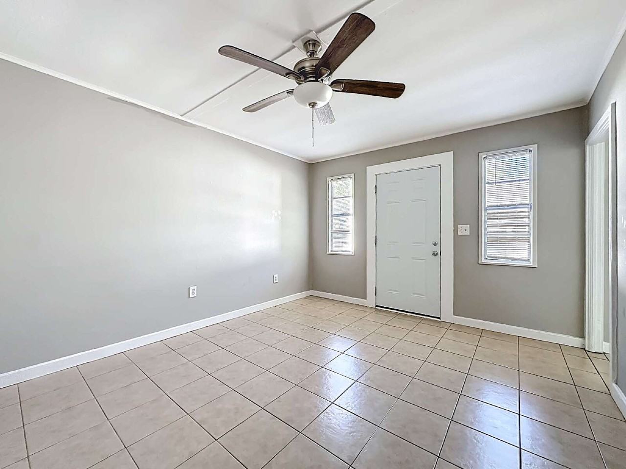 6377 Lamar Dr E - Photo 6 of 22