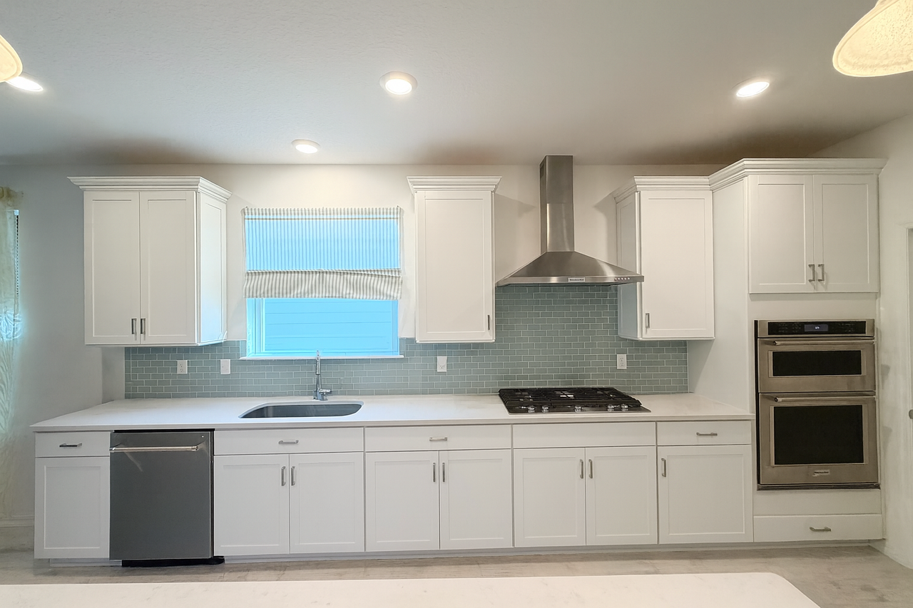 11149 Town View Dr - Photo 3 of 21