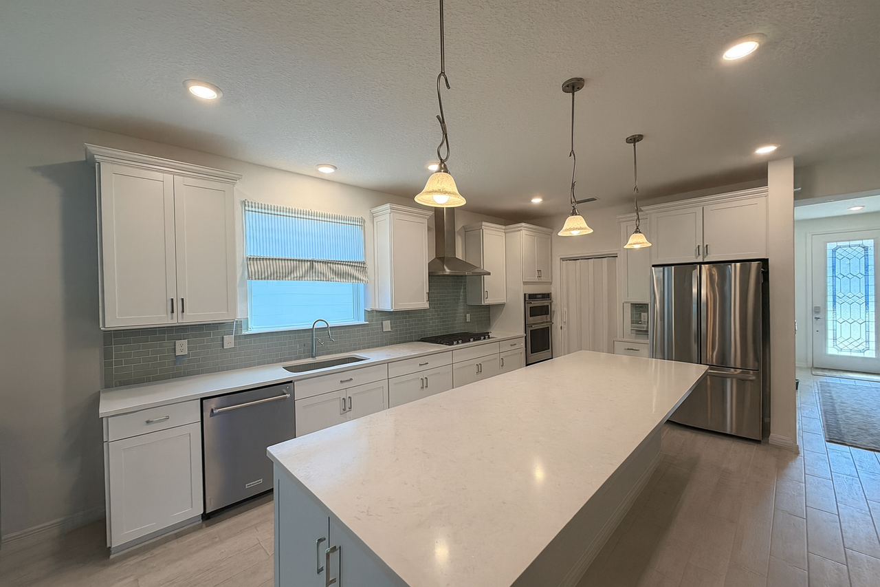 11149 Town View Dr - Photo 4 of 21