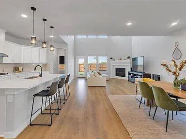 6105 Poolside Way - Photo 2 of 12