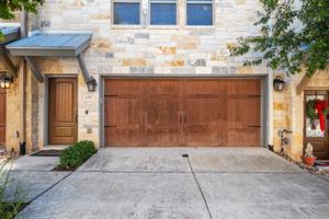 featured image of 1217 Highknoll Lane