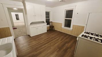 featured image of 415 West 2nd Street #2