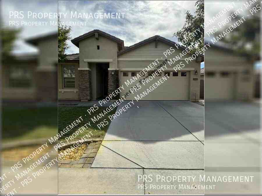 2747 E Clifton Ave - Photo 3 of 25