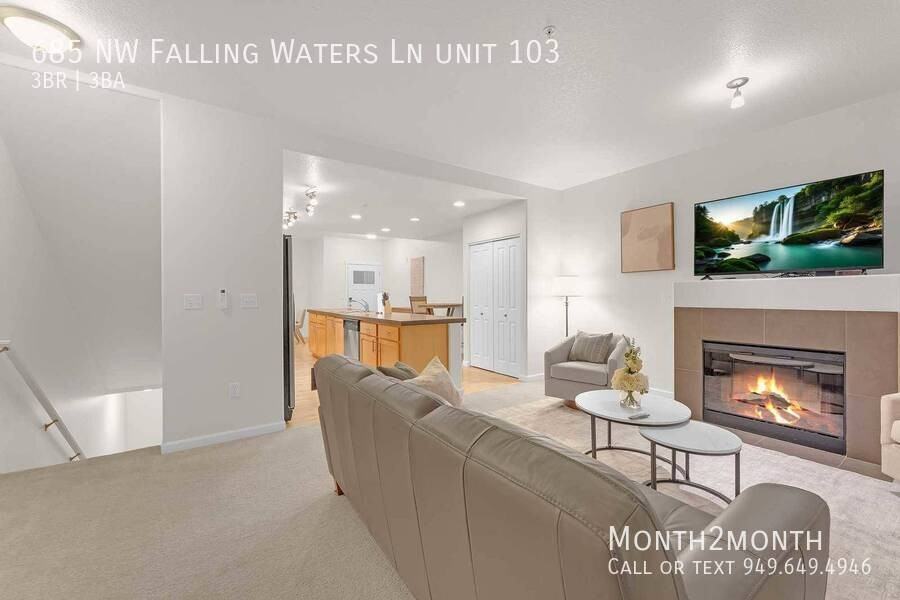 685 Northwest Falling Waters Lane - Photo 3 of 35