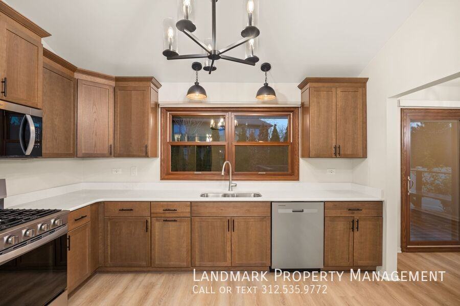 409 Sara Ave - Photo 2 of 31