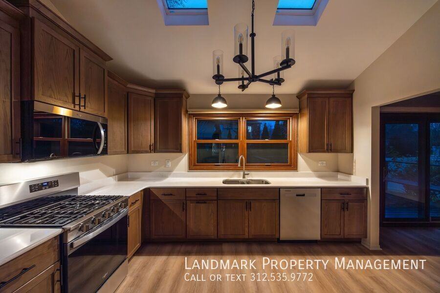 409 Sara Ave - Photo 3 of 31