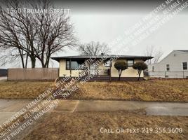 featured image of 1560 Truman Street