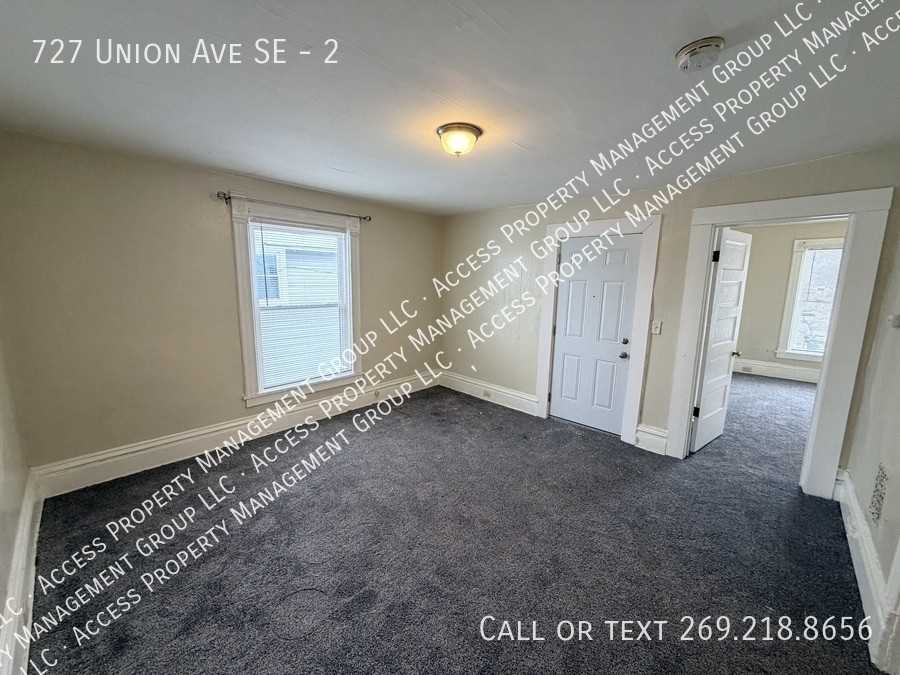 727 Union Ave Se #2 - Photo 5 of 23