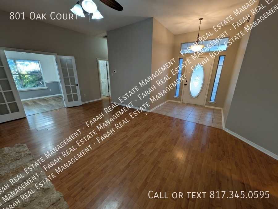 801 Oak Court - Photo 3 of 28