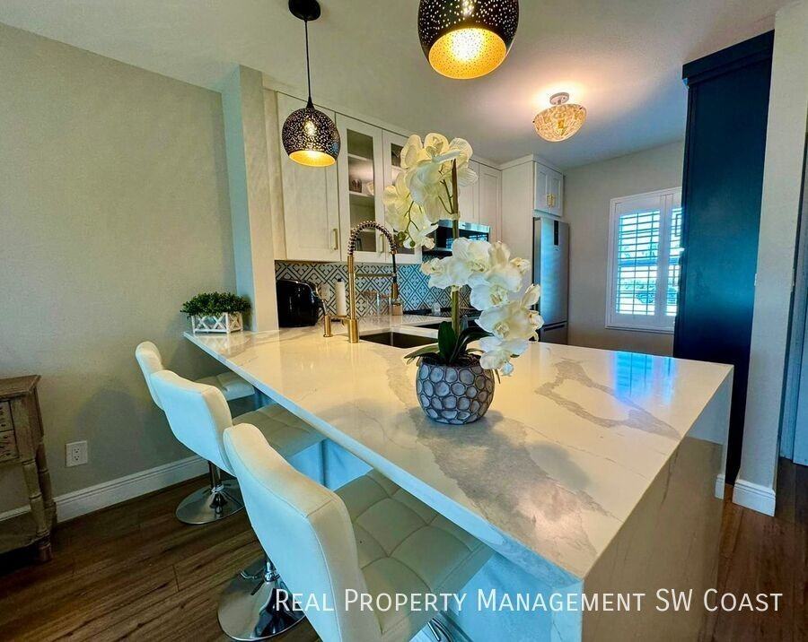 6300 S Pointe Blvd #114