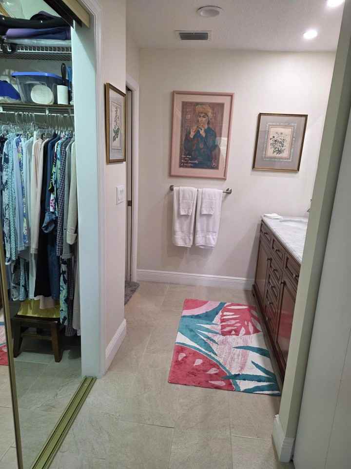 11000 Ladera Ln #11000B - Photo 4 of 29