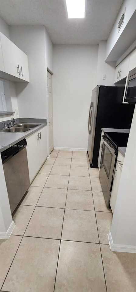 Miramar Blvd #2080-102 - Photo 5 of 15