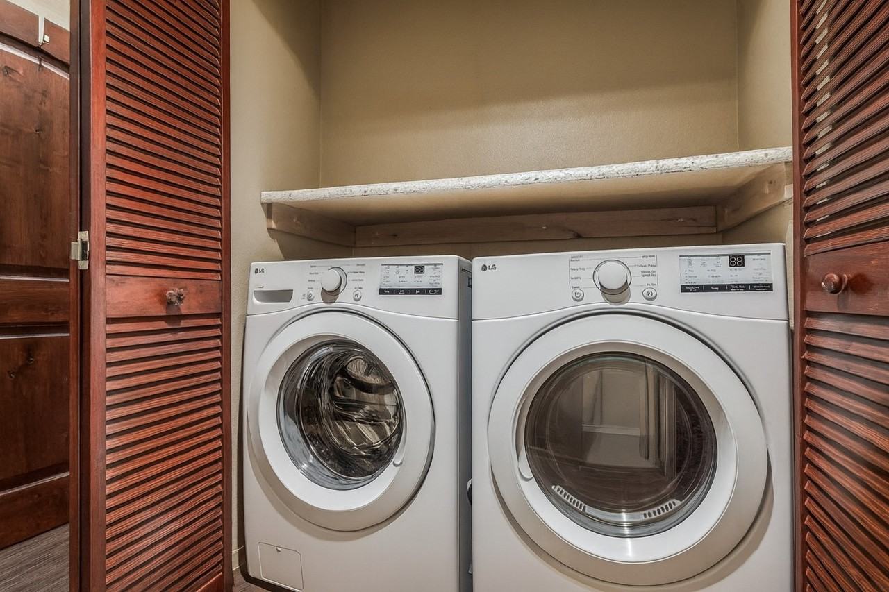 246 Litchfield Ln #246 - Photo 3 of 20