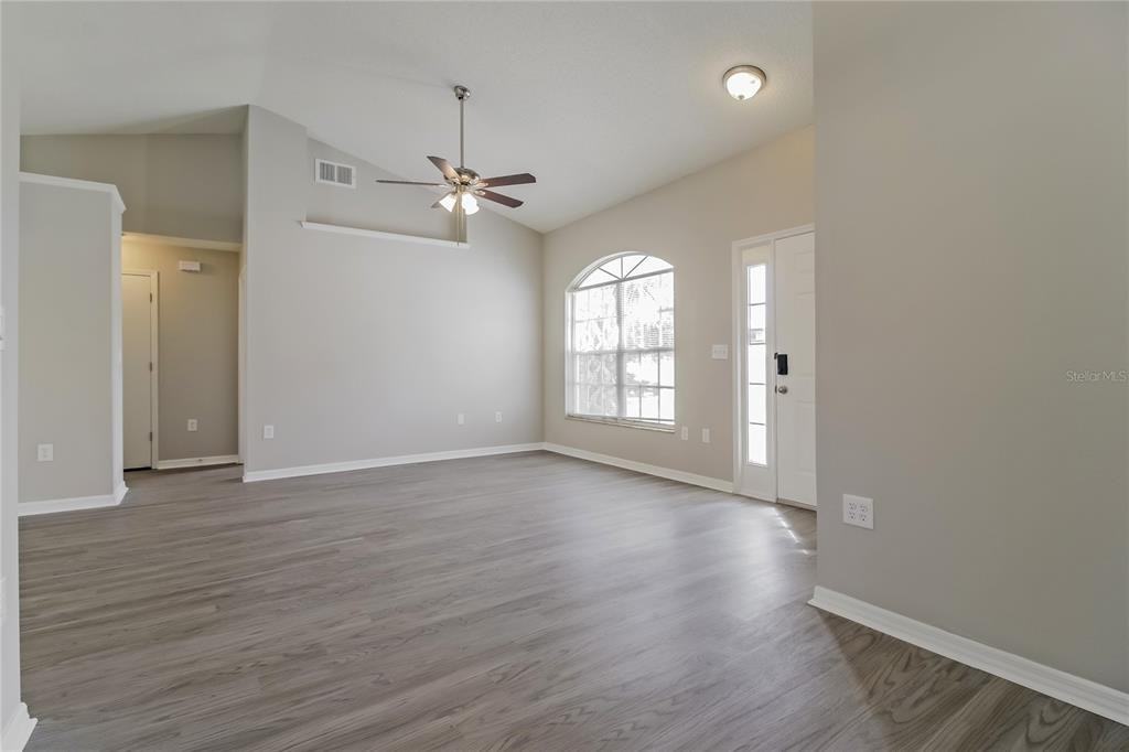 2665 Oak Run Boulevard #2665 - Photo 4 of 16