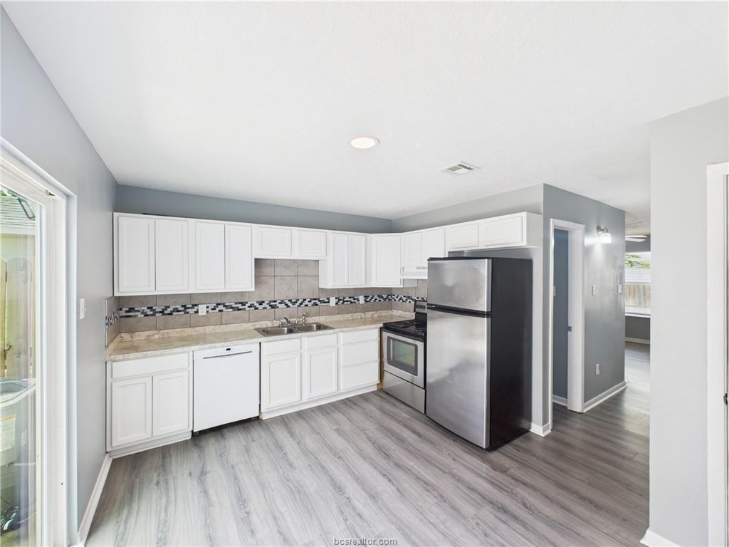 1104 Verde Dr #1104A - Photo 3 of 11