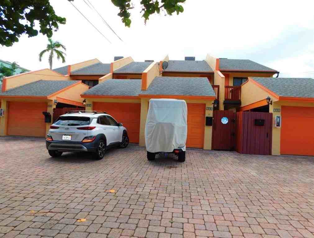 797 S Riverside Dr #797-797 - Photo 4 of 15